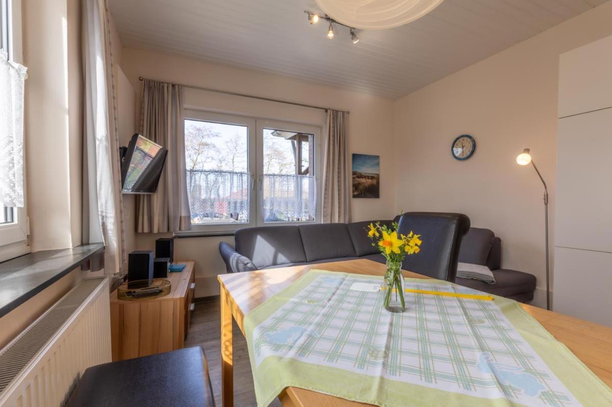 Friesenhof Janssen - Urlaub Auf Dem Bauernhof Apartment Neuharlingersiel Exterior photo